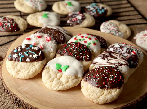 Easy Christmas Cookie Decorating Ideas and GIVEAWAY! - Brownie Bites Blog