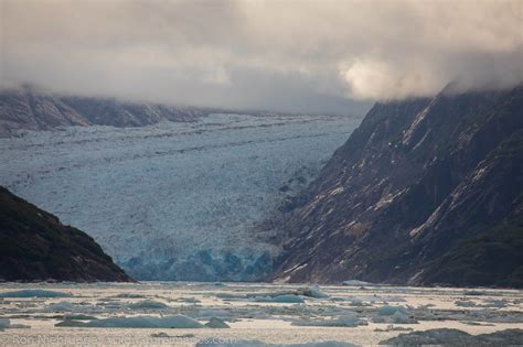 Dawes Glacier | Photos by Ron Niebrugge