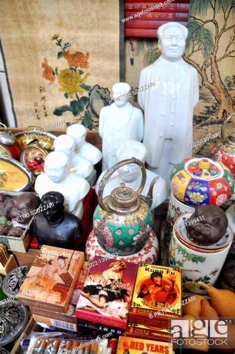 Hong Kong Souvenirs Sold At Cat Street Upper Lascar Row Antique