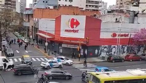 Dos Facciones De La Barra De Independiente Se Enfrentaron A Los Tiros En Plena Avenida Mitre