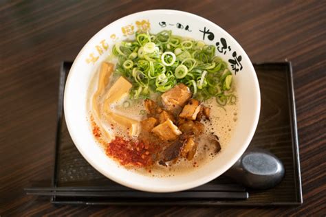 画像 濃厚なのにすっきり飲める“鶏こつ”ラーメン 『地鶏×地酒 やぶ家 元町店』に行ってきました 神戸市中央区 Kiss Press