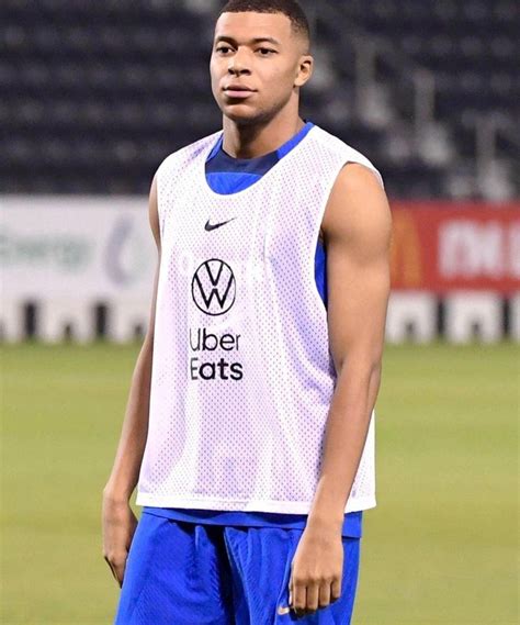 Kylian Mbappe training with France Qatar WK 2022 Футбол