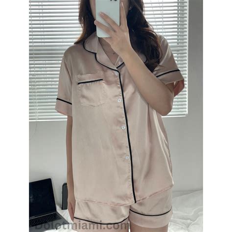 Đồ bộ pyjama lụa satin màu nude Đồ ngủ nữ Đồ mặc ở nhà chất lụa sang trọng thoải mái