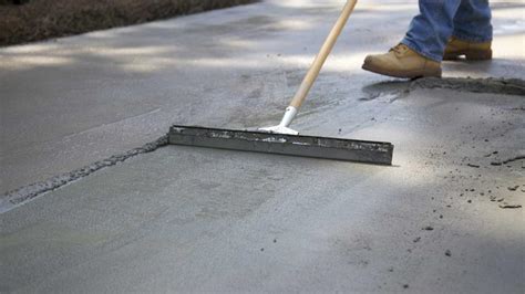 How to Repair and Resurface Concrete Steps - Today's Homeowner