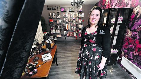 Agen Le Sex Shop Le Melrose Se Réinvente En Boudoir érotique