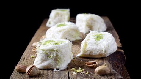 पशमक रेसिपी: Pashmak Recipe in Hindi | Pashmak Banane Ki Vidhi