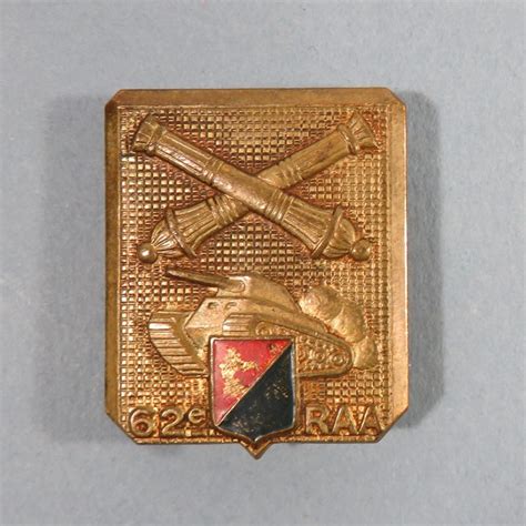 INSIGNE MILITAIRE 62 Eme RAA REGIMENT D ARTILLERIE D AFRIQUE ARMEE DE