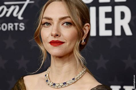 Amanda Seyfried Nude The Fappening Photo 3106861 FappeningBook