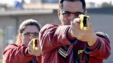 La Policía de la Ciudad comienza a utilizar las pistolas Taser en los