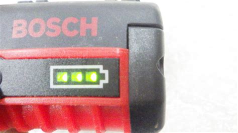 Yahoo!オークション - 新入荷 3点灯 BOSCH 純正バッテリー 70538 18V 5...
