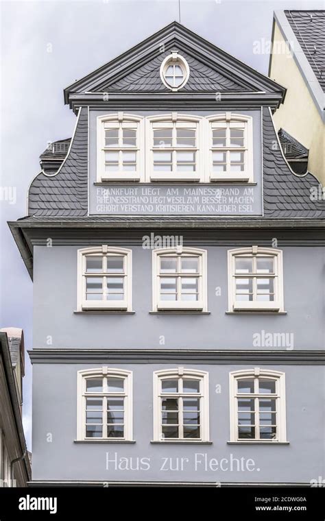 Nuevo Casco Antiguo De Frankfurt Am Main Con La Casa Reconstruida