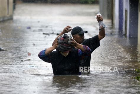 Bpbd Delapan Kecamatan Di Bandarlampung Rawan Banjir Republika Online