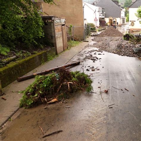 Aufräumen nach dem Unwetter in Riveris SWR Aktuell