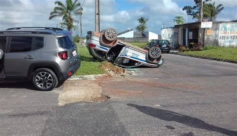 Viatura da PM capota durante acidente em Castanhal no Pará Pará G1