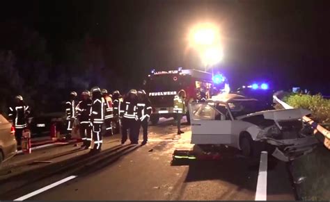 Nach Massencrash auf der A 395 18 Jähriger gestorben regionalHeute de