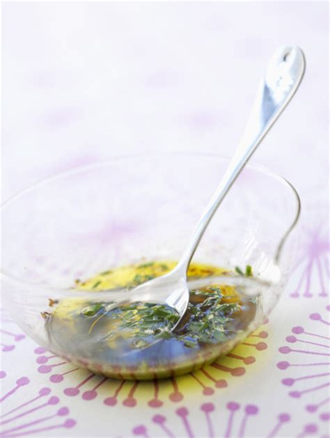 Vinaigrette à l échalote pour 4 personnes Recettes Elle à Table