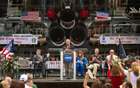 NASA Gives Space Shuttles to Smithsonian and Museums in Calif. | Space