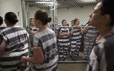 The Only All Female Chain Gang In America 20 Pics