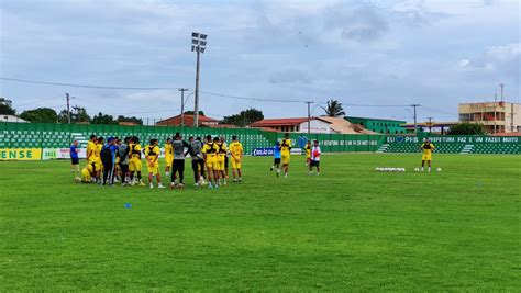 Parnahyba ensaia formação principal sem dupla de zaga titular para