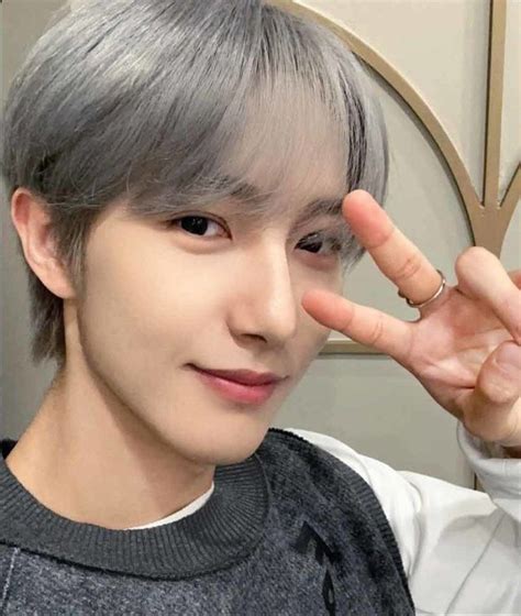 Renjun Gambar Pose Tubuh Foto Kekasih Gambar Pacar