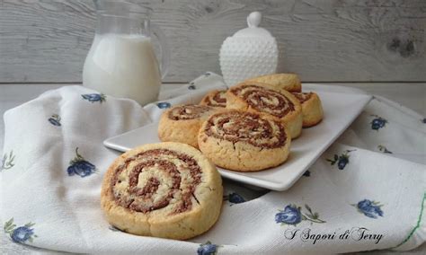 Biscotti Bicolore Girella Ricetta Facile Friabile E Gustosa