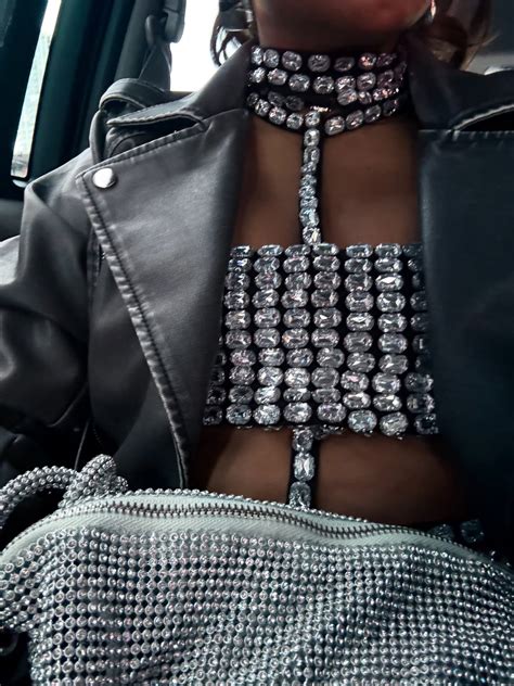 Omw To My Lesbian Party I Host In Chicago Loversfriendschi Lesbian Threads