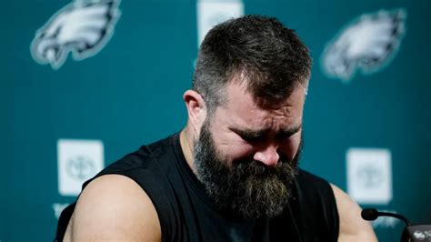 Breaking Travis Kelce Along With Jason Kelce And NFL Fans Shed Tears