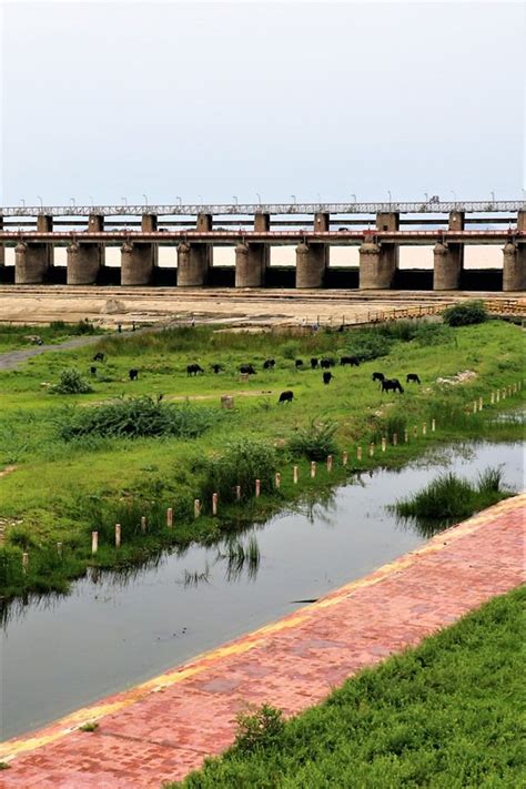 prakasam barrage vijayawada tourism  share andhra pradesh