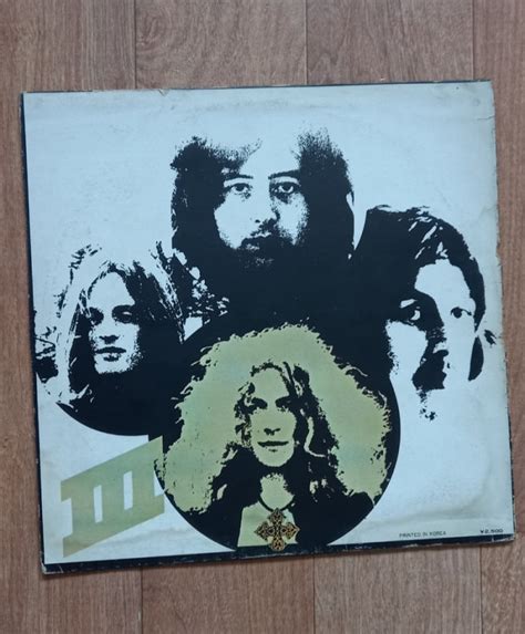 Led Zeppelin - Led Zeppelin III Vinyl Photo | Metal Kingdom