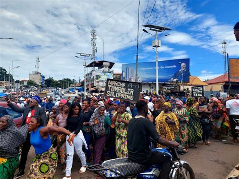 Guinée Accueil triomphal du Président de la transition Mamadi