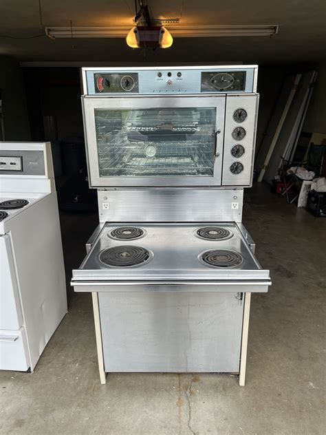 Vintage Tappan Burner Electric Range And Oven W Lazy Susan For Sale