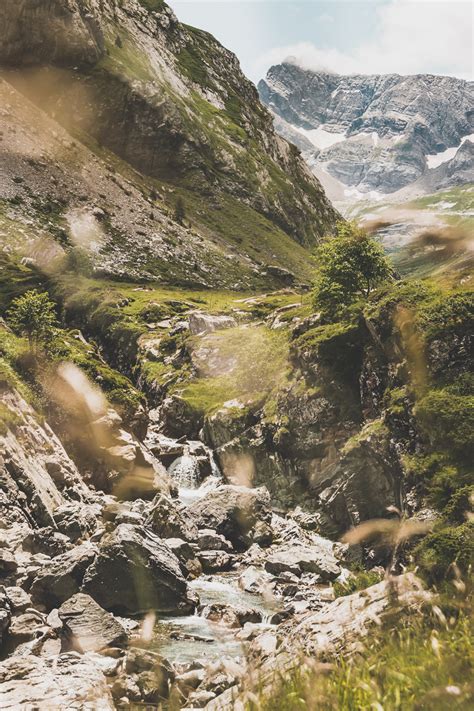 Nos plus belles randonnées dans les Pyrénées Prochains Détours