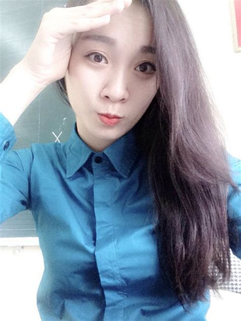 20 11 Ngẩn ngơ vì cô giáo hot girl Quảng Ninh