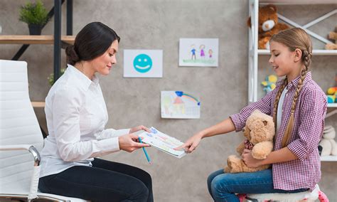 Diferentes técnicas de terapia infantil Punto Central