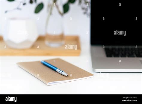 Office Display Hi Res Stock Photography And Images Alamy