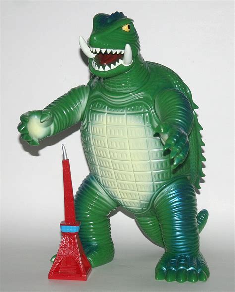 Modern Toys Giant Green Gamera