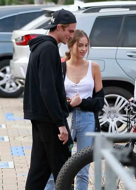 Presley Gerber Dating Life, Family & Tattoo Update