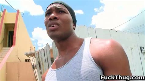 Sexy Muscled Stud Gets His Gay Cock Sucked And Screw Ghetto Gay