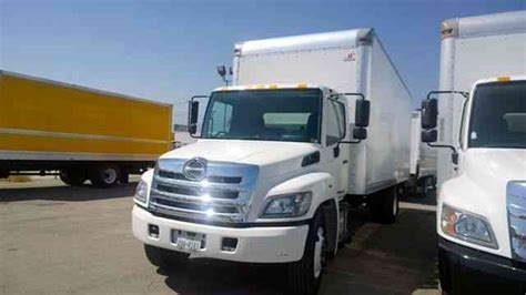 Hino 268 24ft Box Truck With Liftgate Auto 25 950 Gvwr Multiple