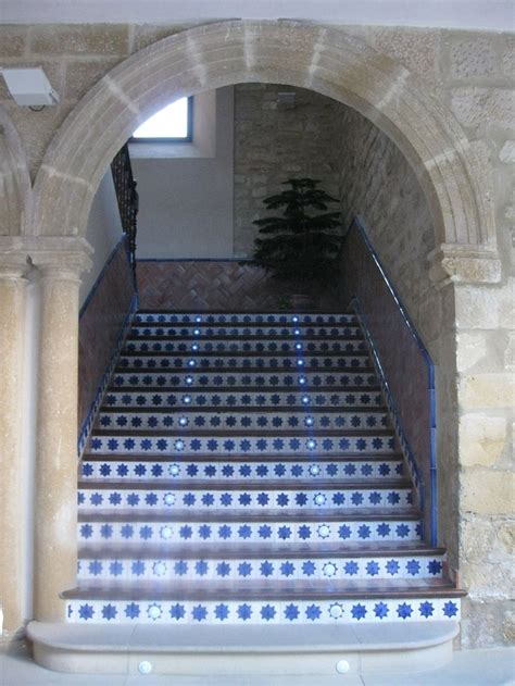 Beda Escalera Patio Palacio D Lu S De La Cueva