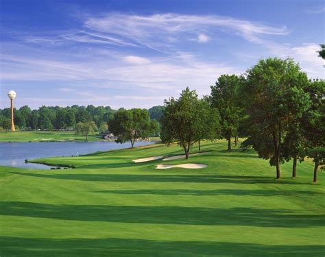Northeast Ohio golf courses are seeing little or no impact from RNC