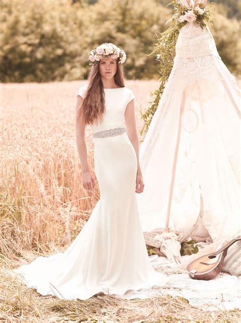 Just Want A Simple White Wedding Dress Check Out The Mikaella Spring