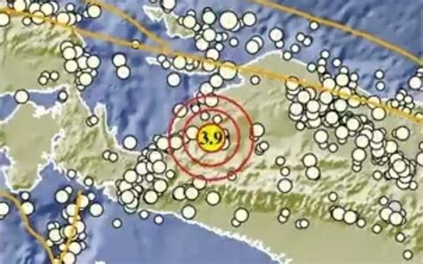 Gempa Bumi Terkini M Guncang Waropen Papua