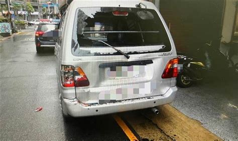 忘拉手煞車！ 中壢大貨車「自走倒退嚕」後車玻璃被撞爛 社會 中時