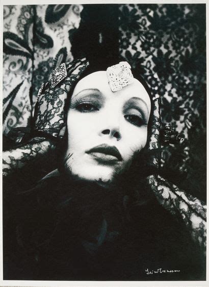 Irina Ionesco 19302022 Portrait Féminin