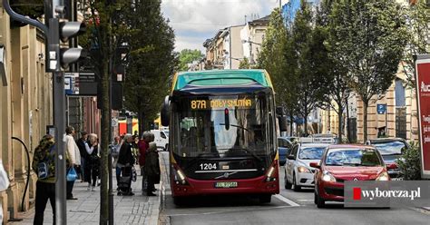 MPK Łódź ZDiT tnie kursy i kończy z autobusem do Orientarium 30 linii