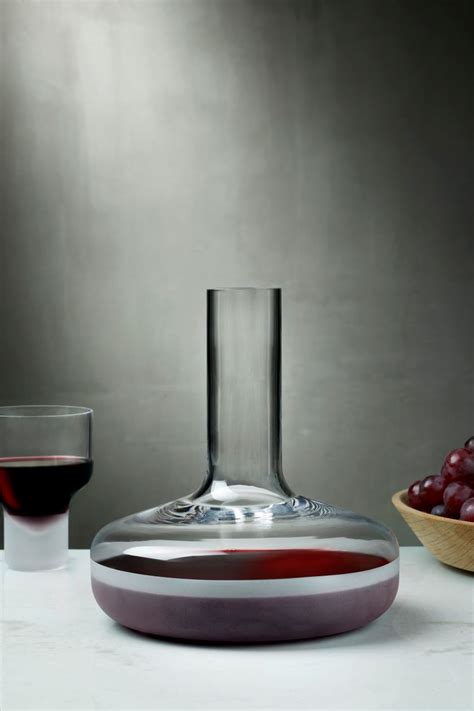 CONTOUR Decanter Collezione Contour By NUDE Design Pentagon Design