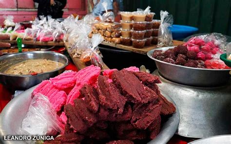 Cotice dulces y adornos navideños en el mercado Roberto Huembes