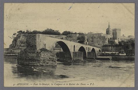 Avignon Avignon n 31 Pont Saint Bénézet la coupure et le rocher