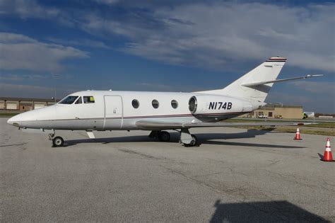 N B Dassault Falcon At Kcle Old School Bizjet Flickr